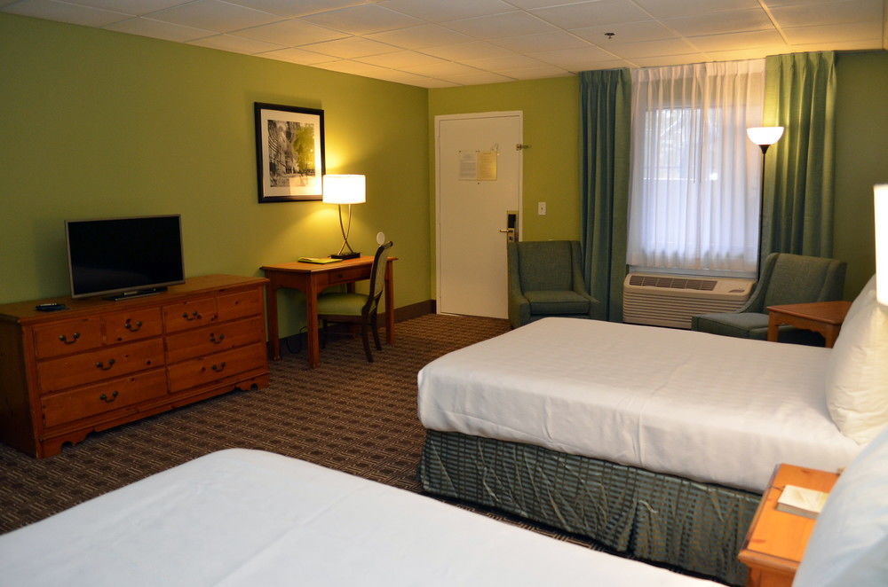 Inn The At Emory 3*