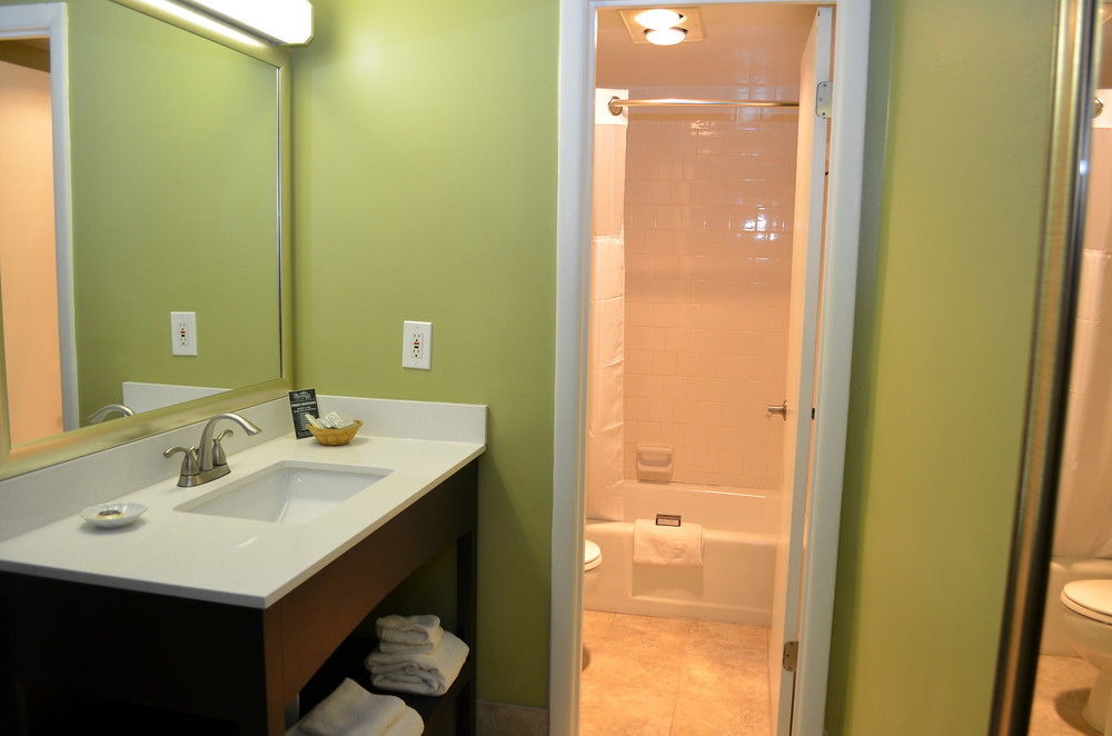 The At Emory Inn 3*
