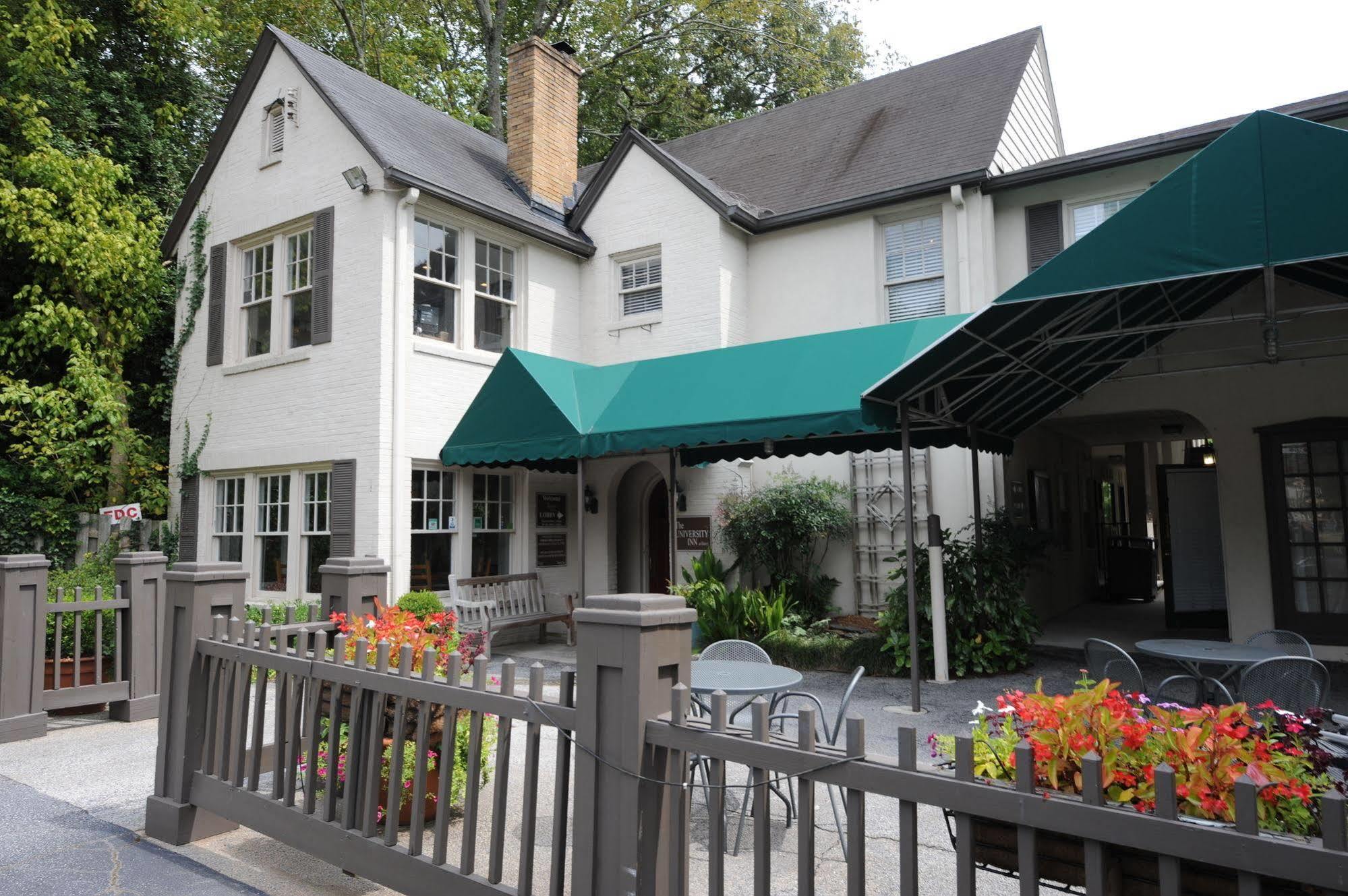 The At Emory 3*