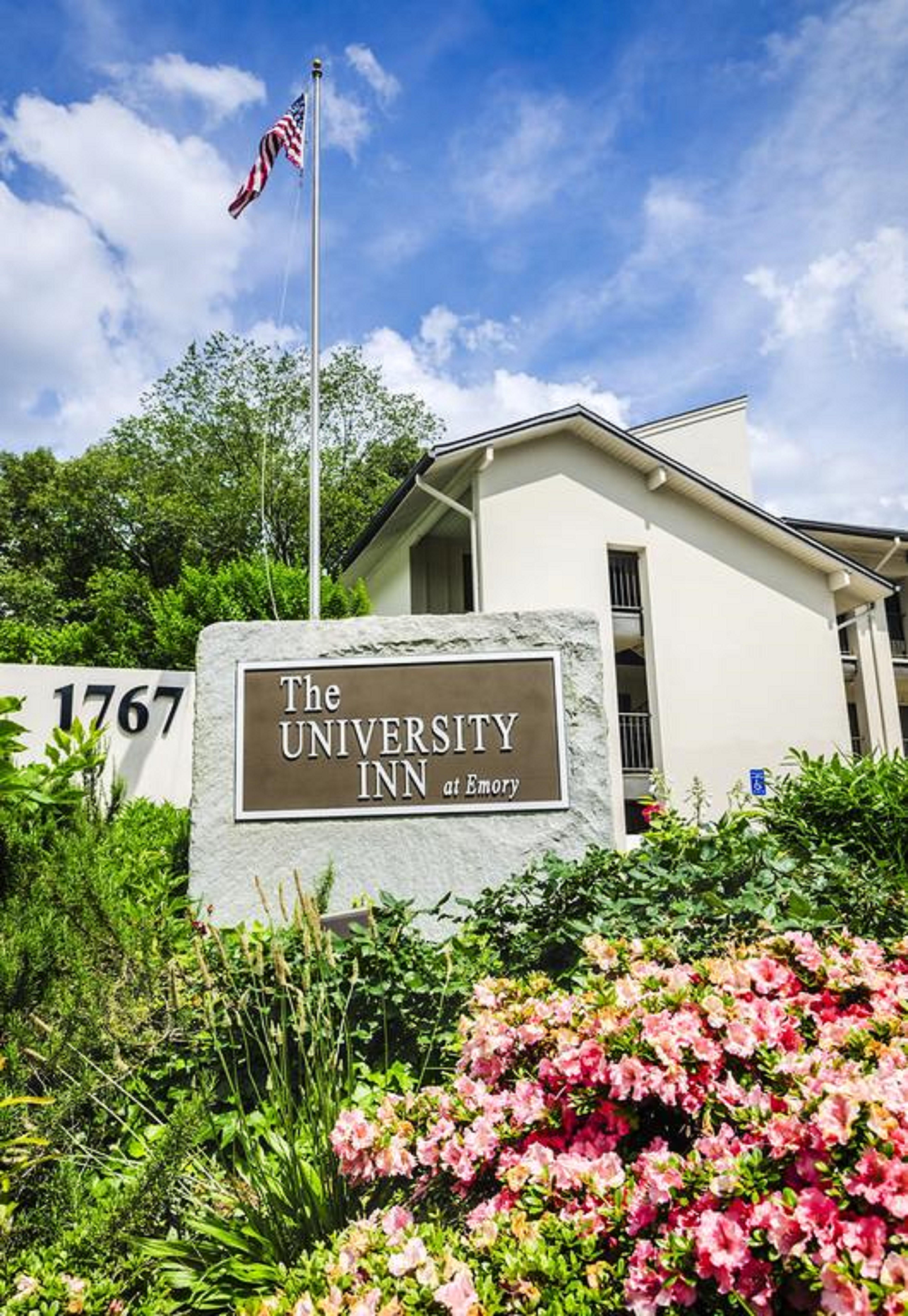The At Emory Inn